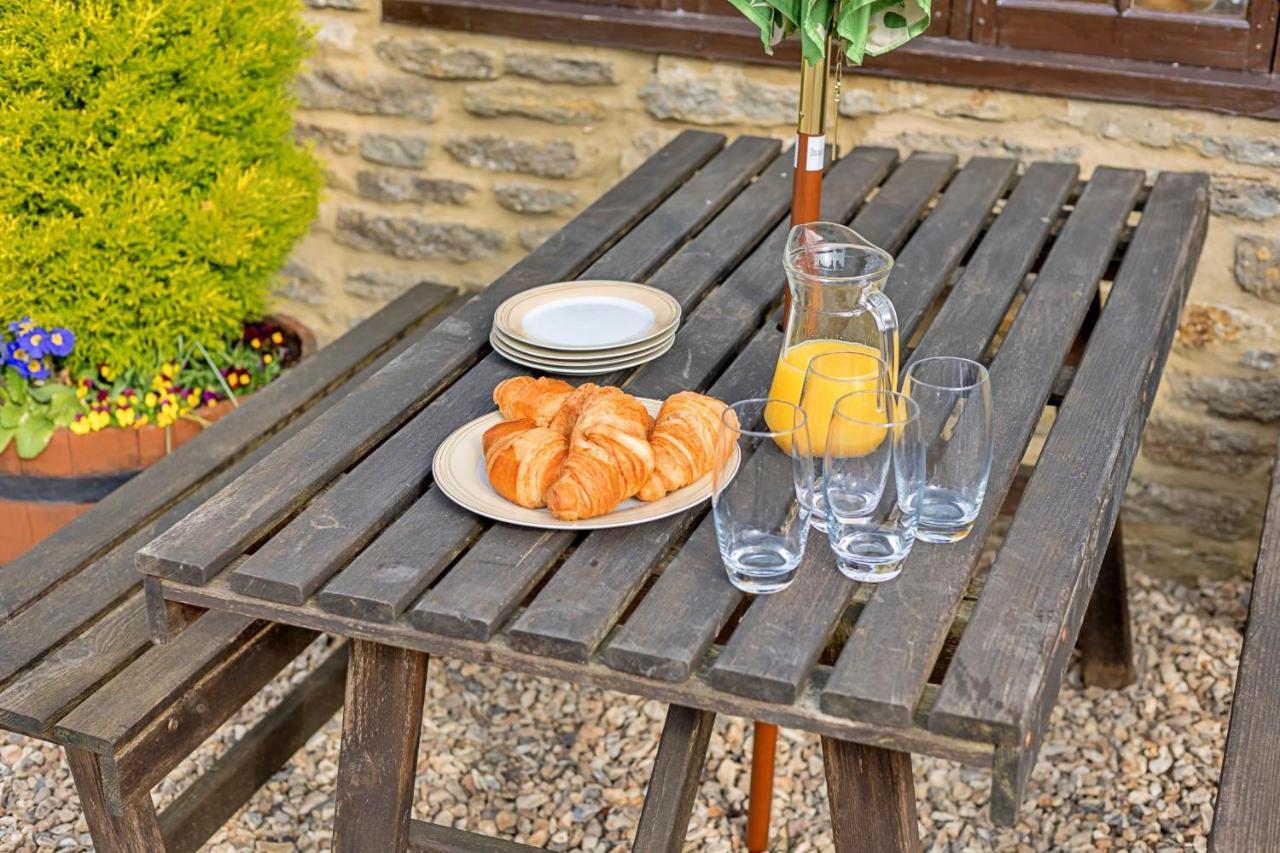 Finest Retreats - Fives Court Cottage North Cheriton ภายนอก รูปภาพ